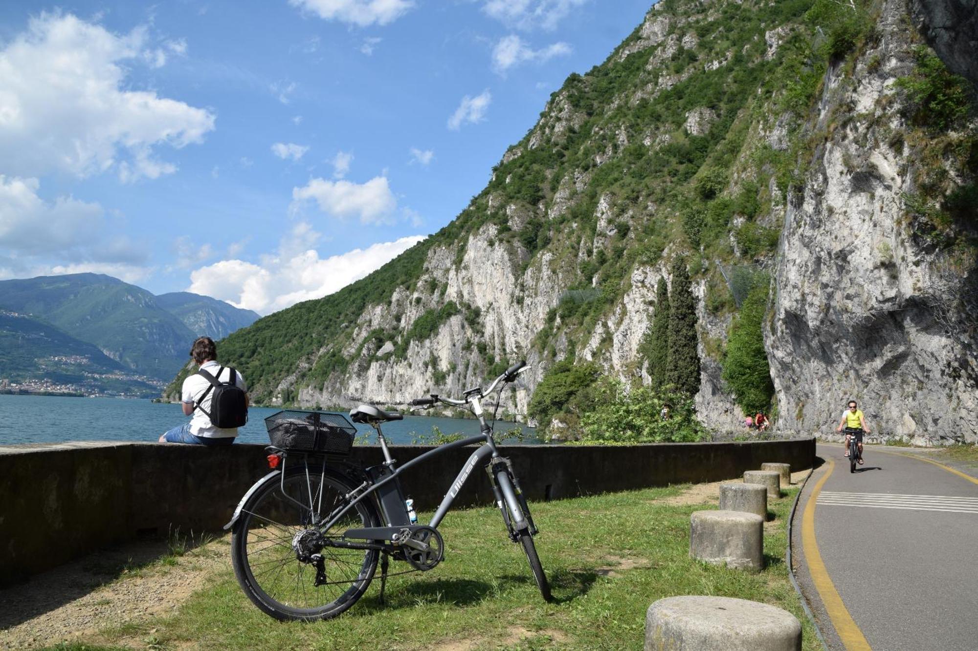 Angelo&Mari Mountain Lake Iseo Hospitality マローネ エクステリア 写真