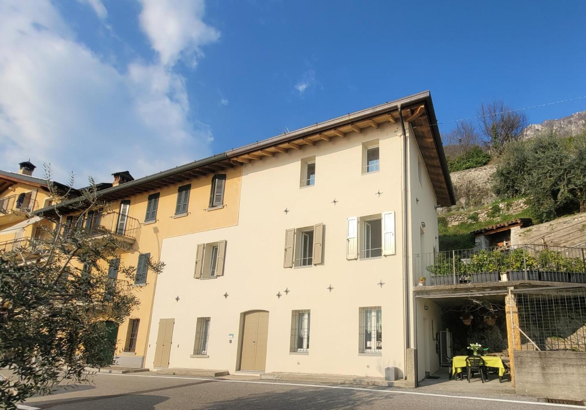 Angelo&Mari Mountain Lake Iseo Hospitality マローネ エクステリア 写真